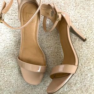 Nude STRAPPY ankle open toe PUMPS heels size:8 EUC